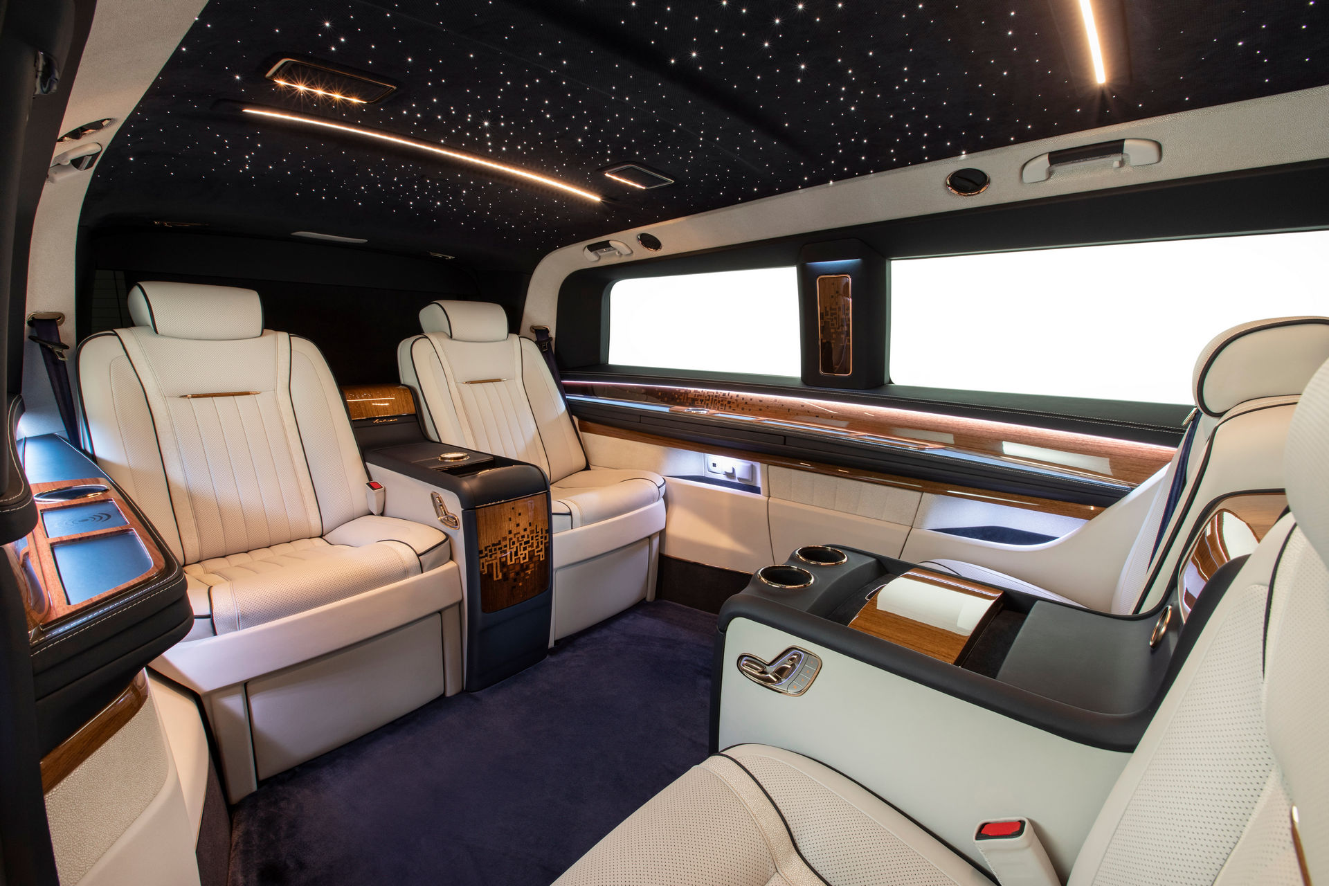2020 - MERCEDES-BENZ V ‘ARTISAN EDITION’ BY OKÇU, foto 4