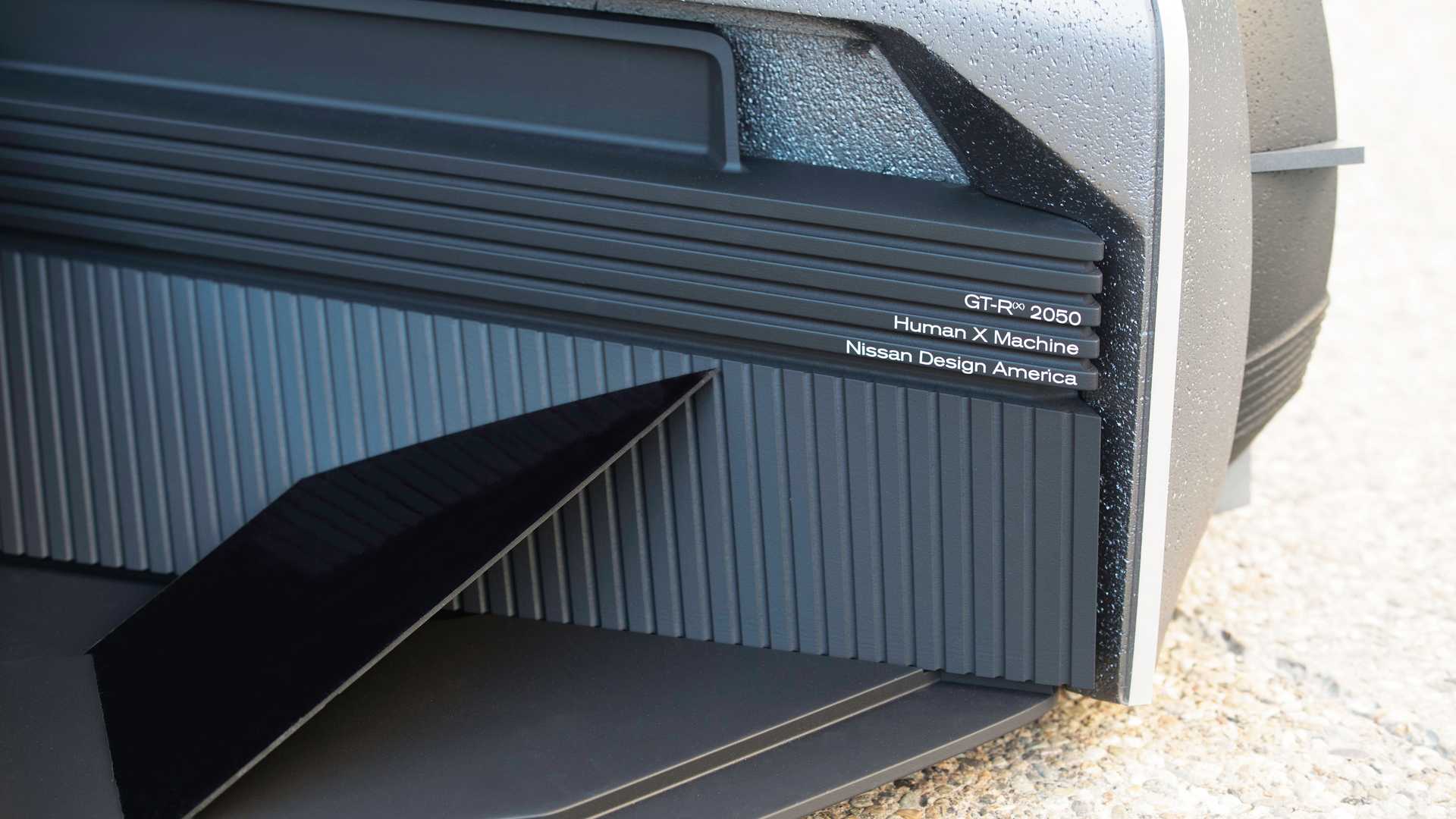 NISSAN GTR (X) 2050 CONCEPT, foto 37