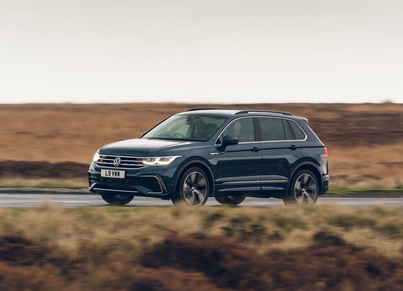 2021 - VOLKSWAGEN TIGUAN R-LINE UK VERSION, foto 19