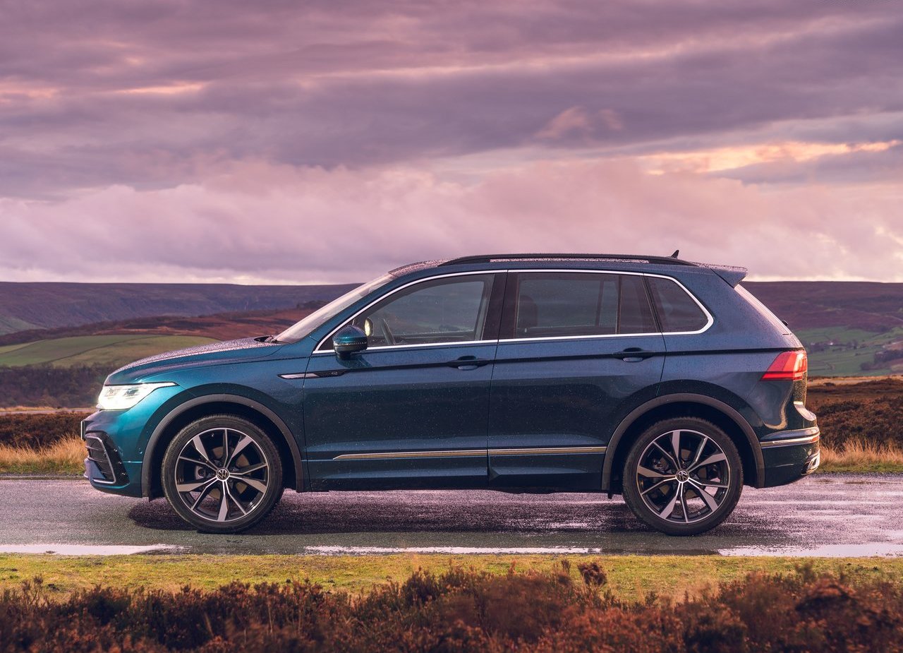 2021 - VOLKSWAGEN TIGUAN R-LINE UK VERSION, foto 23