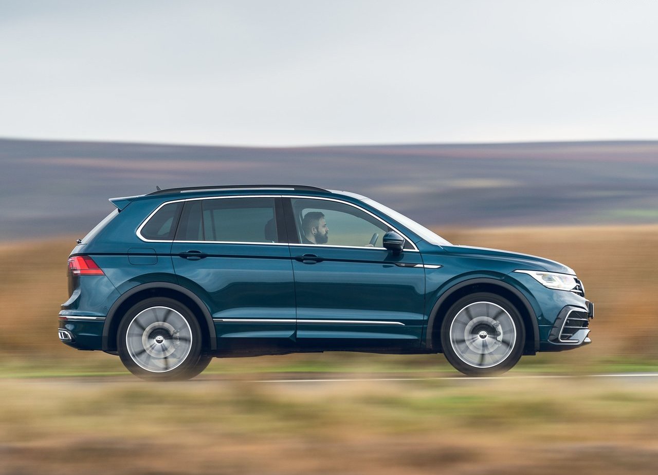 2021 - VOLKSWAGEN TIGUAN R-LINE UK VERSION, foto 25