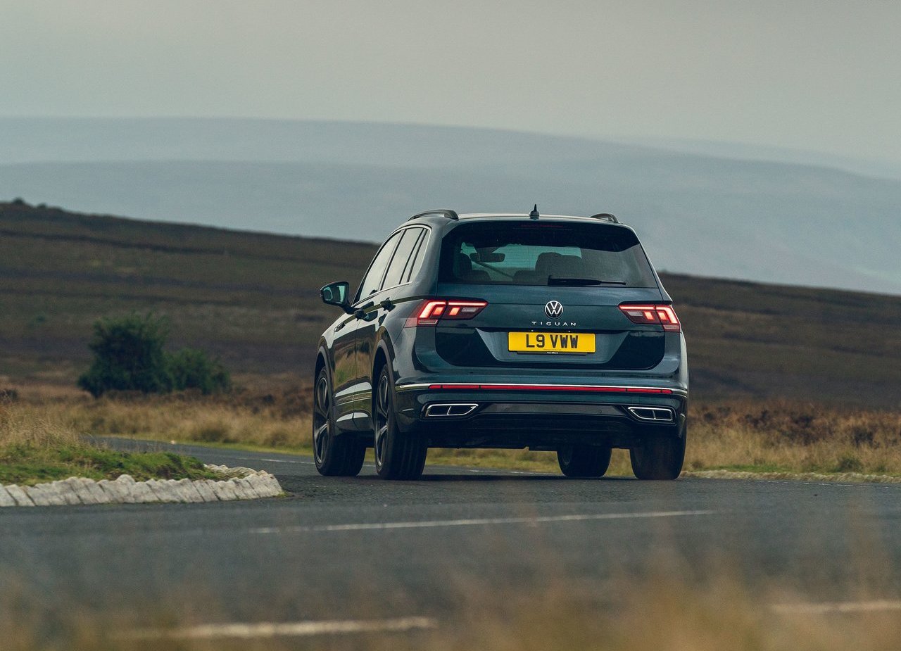 2021 - VOLKSWAGEN TIGUAN R-LINE UK VERSION, foto 32