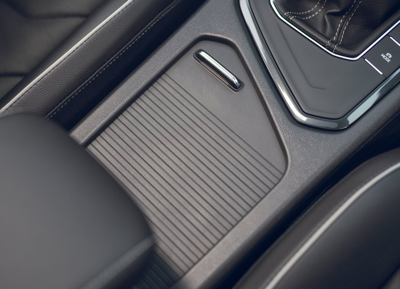 2021 - VOLKSWAGEN TIGUAN R-LINE UK VERSION, foto 78