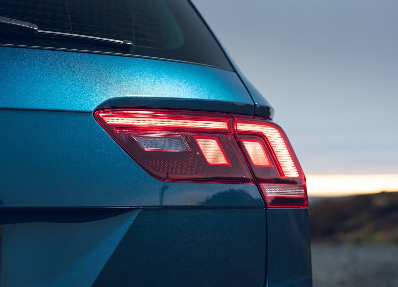 2021 - VOLKSWAGEN TIGUAN R-LINE UK VERSION, foto 99