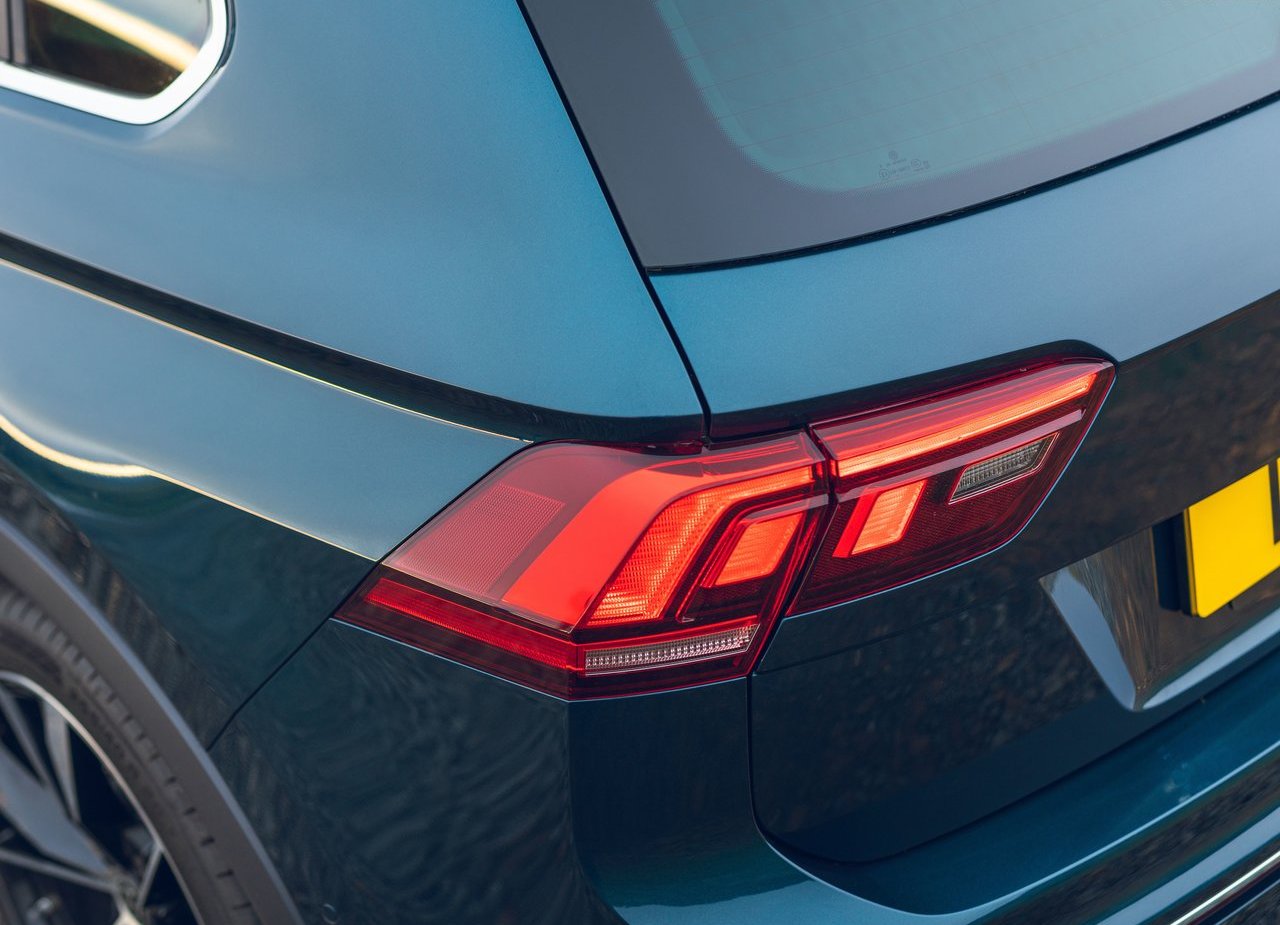 2021 - VOLKSWAGEN TIGUAN R-LINE UK VERSION, foto 101