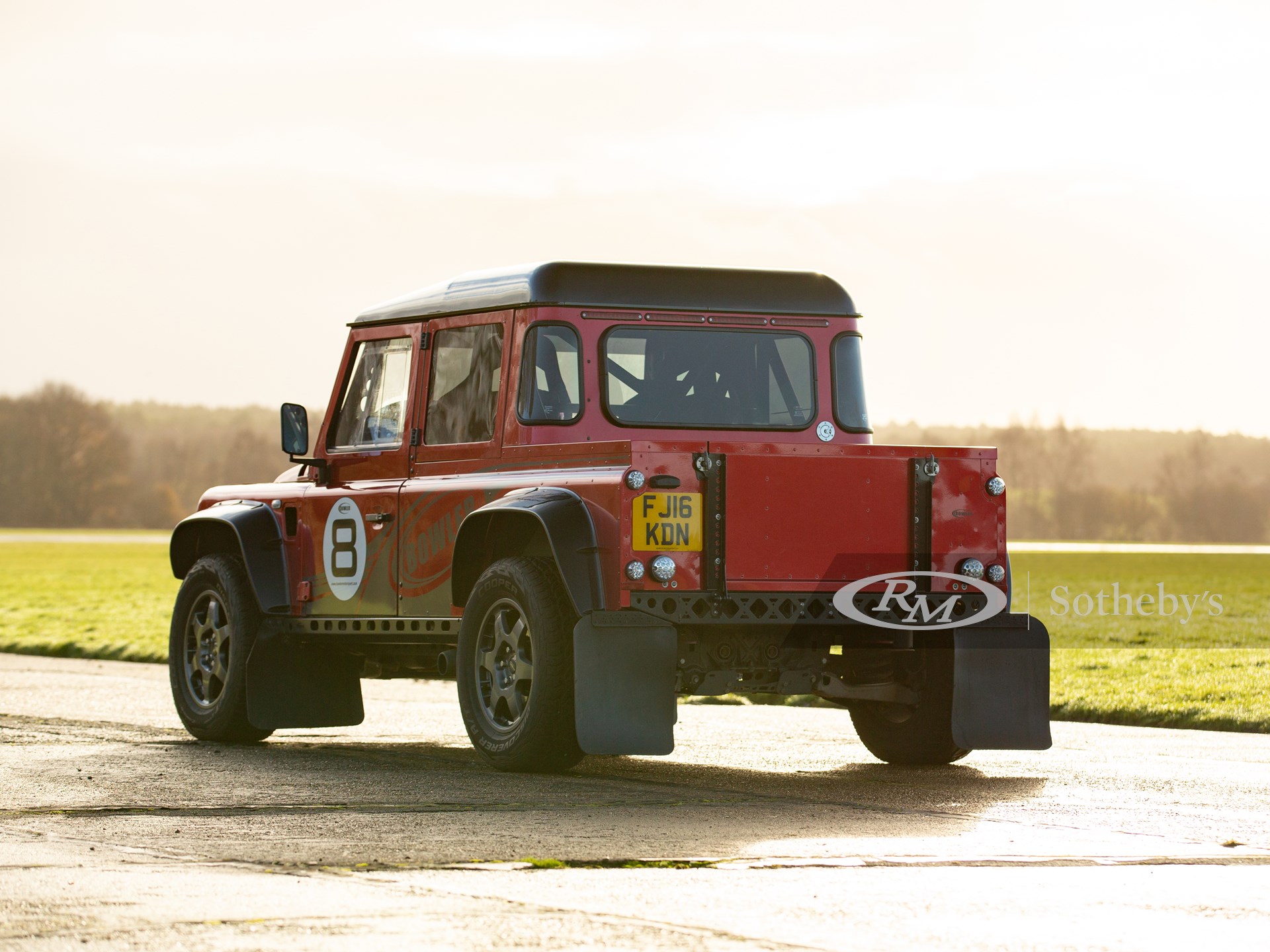 2016 - LAND ROVER DEFENDER BOWLER CSP2 V8 PROTOTYPE, foto 2
