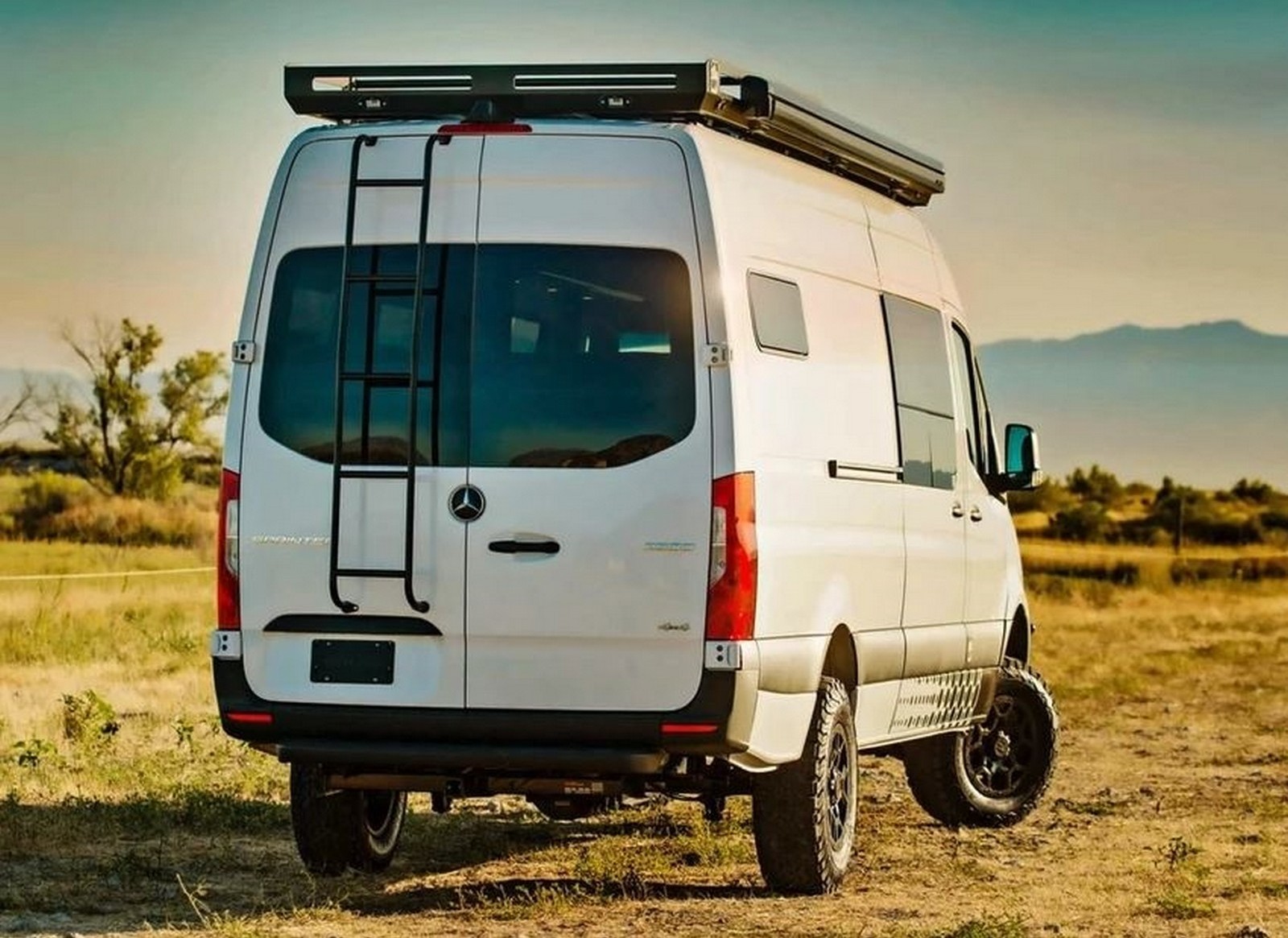 MERCEDES-BENZ SPRINTER 4X4 BY OFF HIGHWAY VANS, foto 2