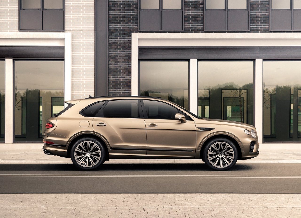 BENTLEY BENTAYGA HYBRID, foto 17