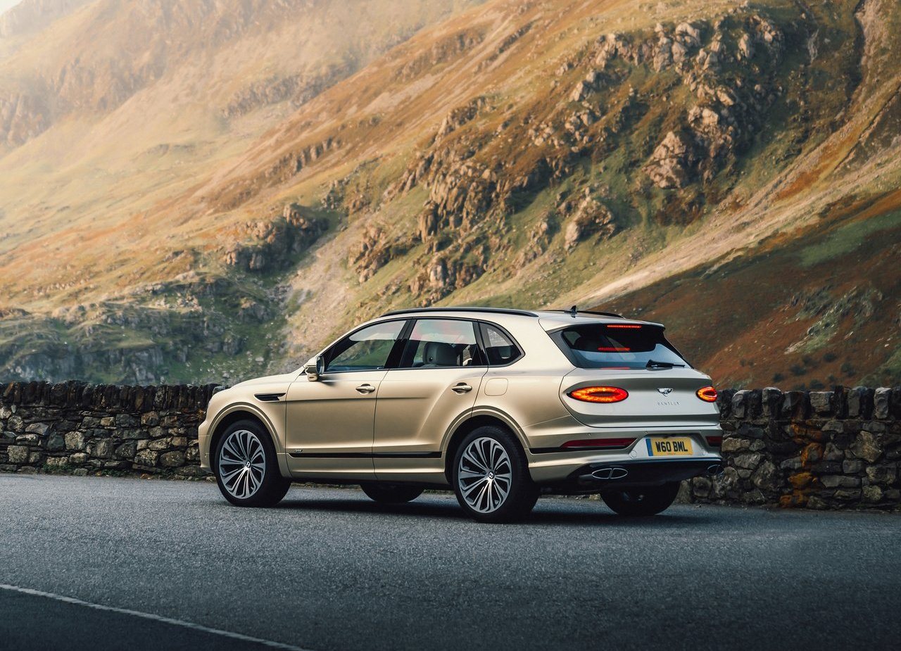 BENTLEY BENTAYGA HYBRID, foto 23