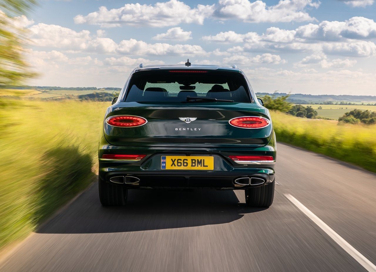 BENTLEY BENTAYGA HYBRID, foto 34