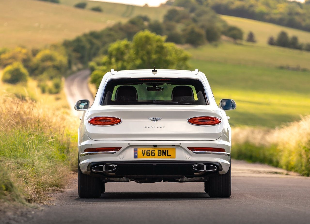 BENTLEY BENTAYGA HYBRID, foto 35