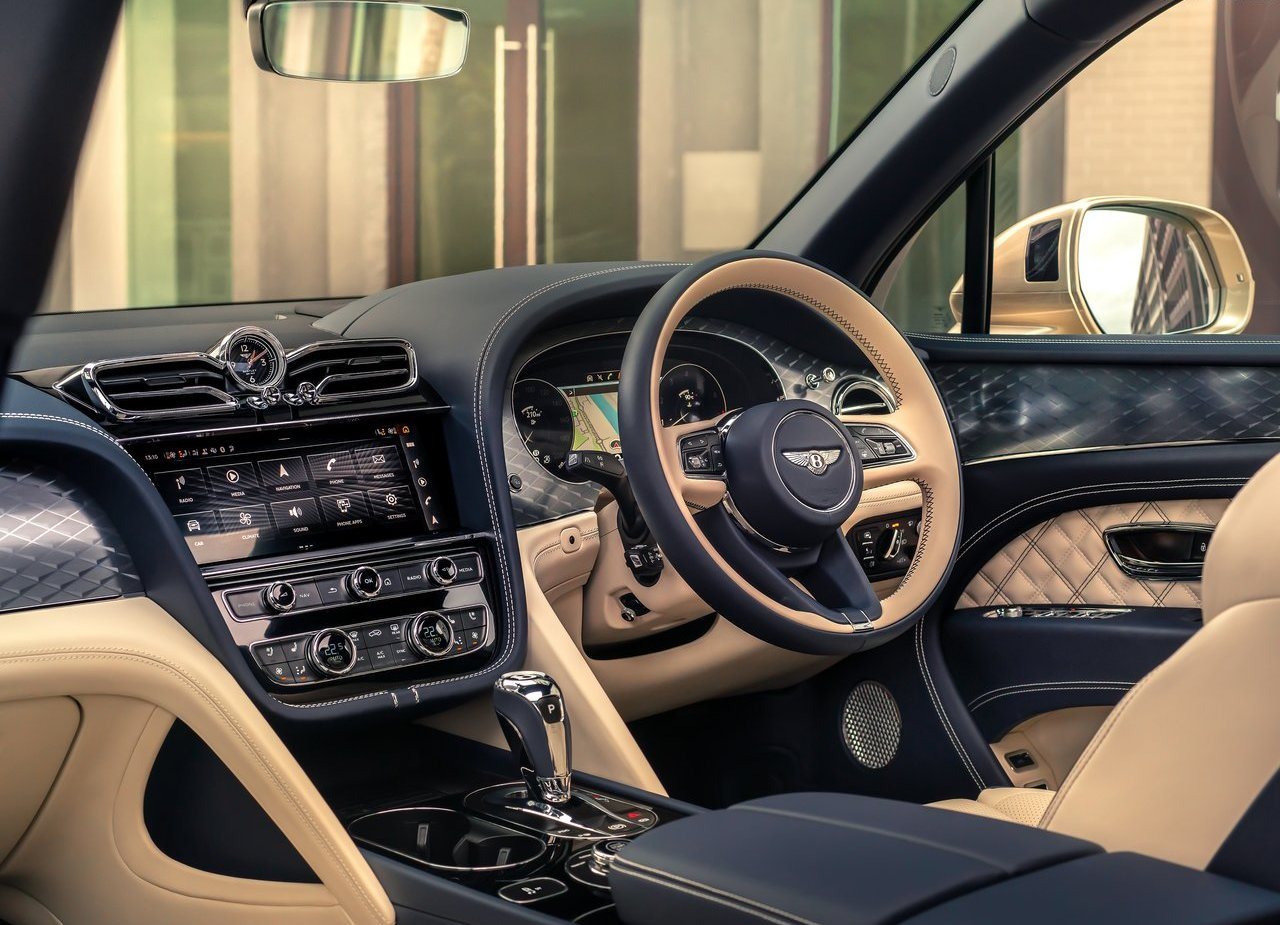 BENTLEY BENTAYGA HYBRID, foto 41