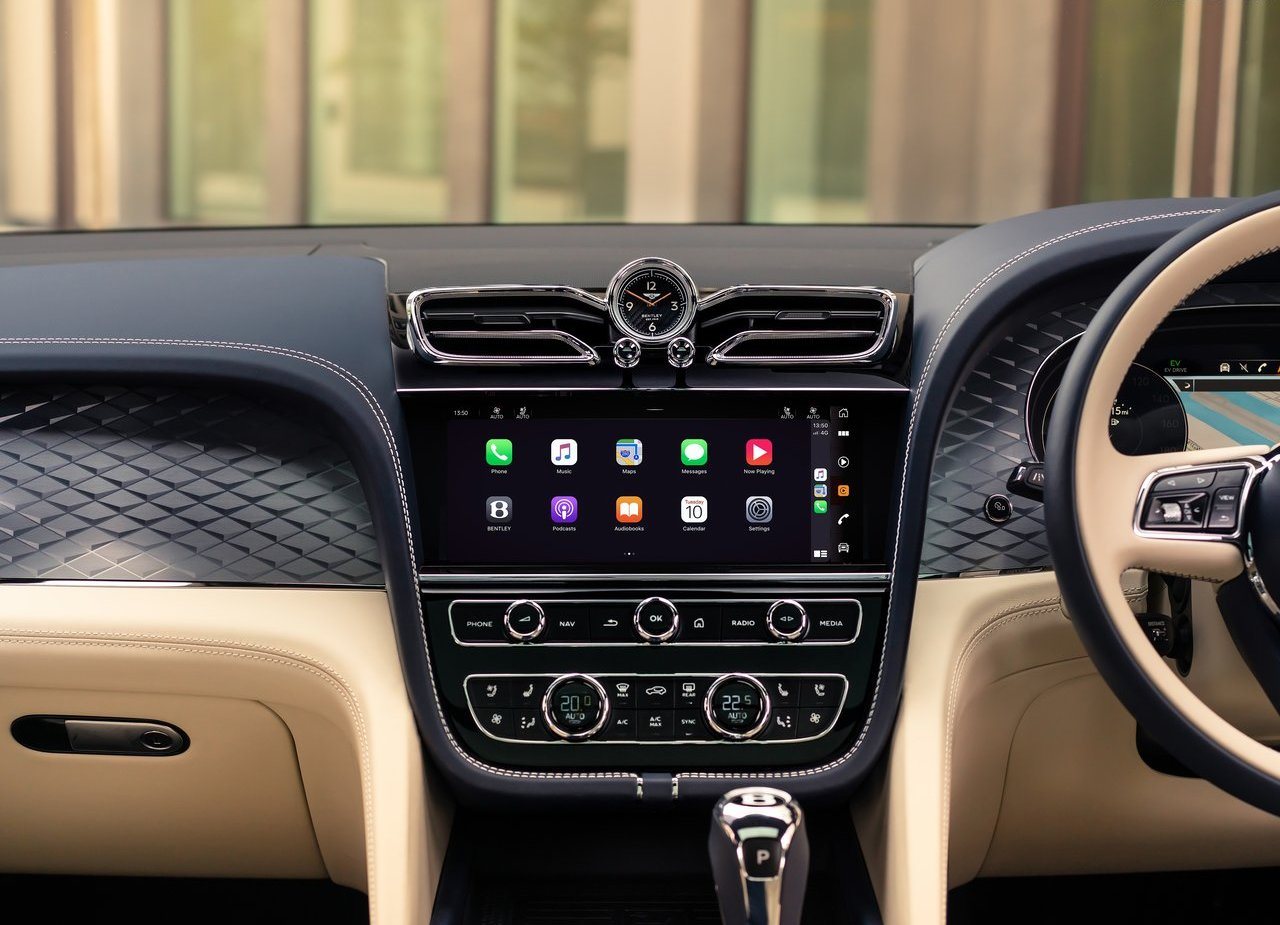 BENTLEY BENTAYGA HYBRID, foto 46