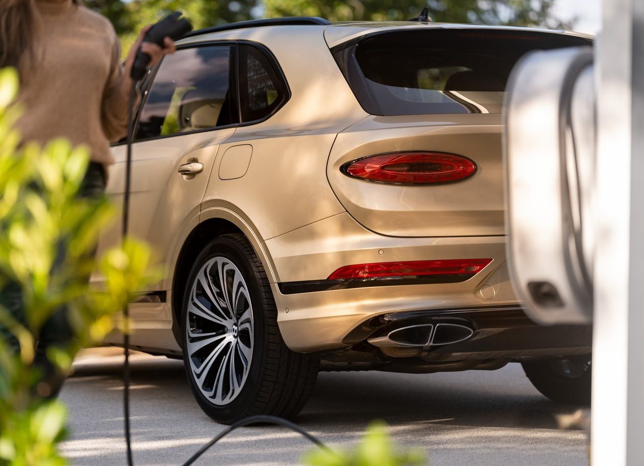 BENTLEY BENTAYGA HYBRID, foto 59