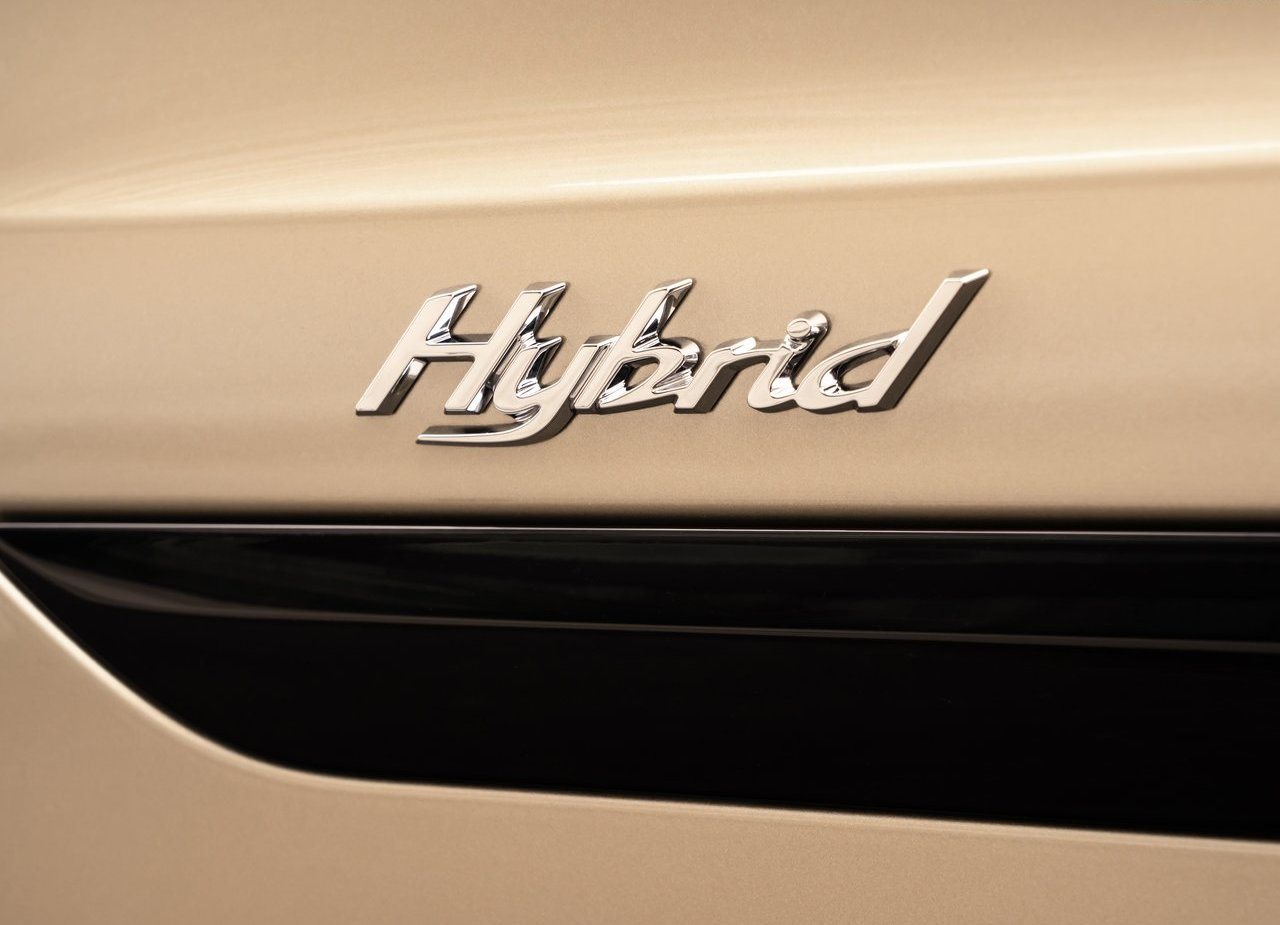 BENTLEY BENTAYGA HYBRID, foto 60