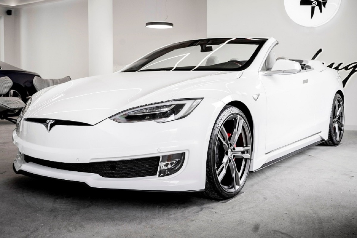 2021 - TESLA MODEL S CONVERTIBLE BY ARES DESIGN, foto 1
