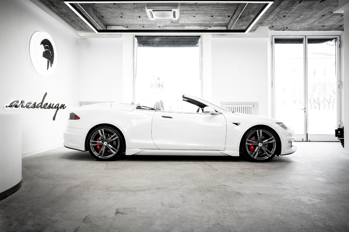 2021 - TESLA MODEL S CONVERTIBLE BY ARES DESIGN, foto 4