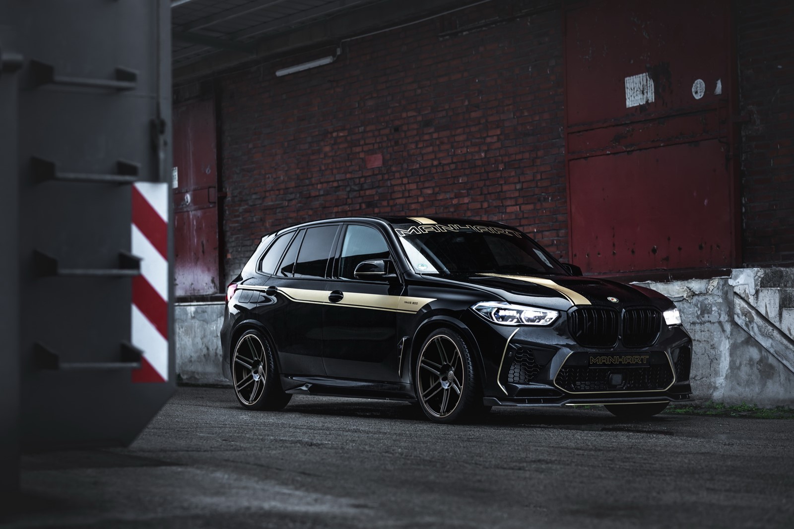 2021 - BMW X5 M MHX5 800 BY MANHART, foto 2