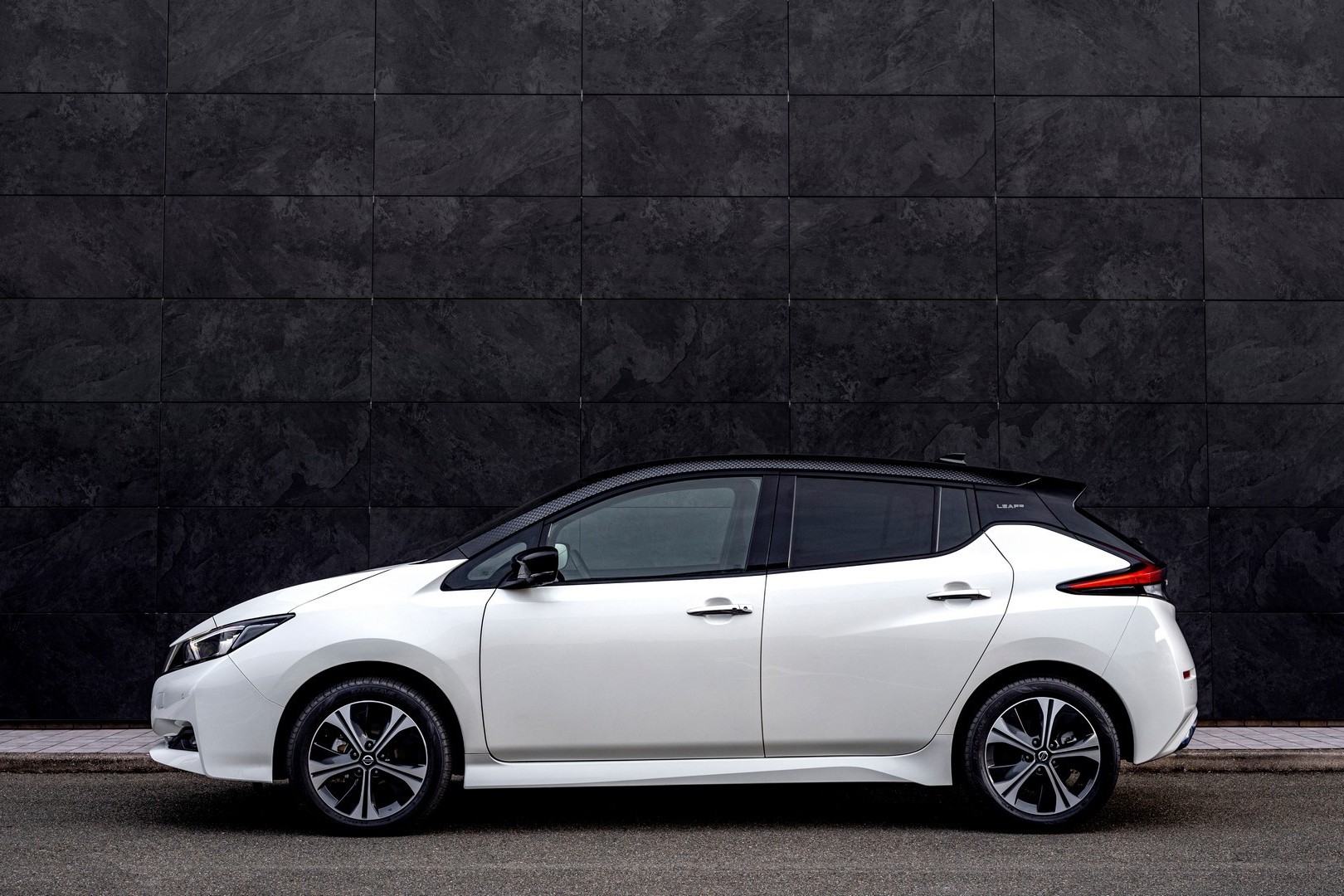 2021 - NISSAN LEAF10, foto 15