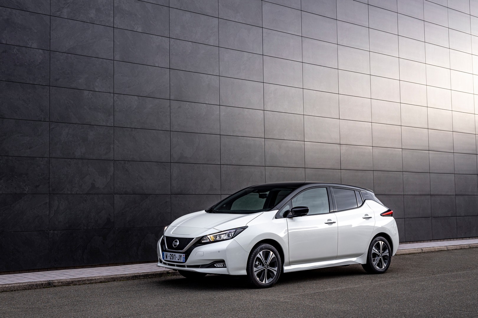 2021 - NISSAN LEAF10, foto 19