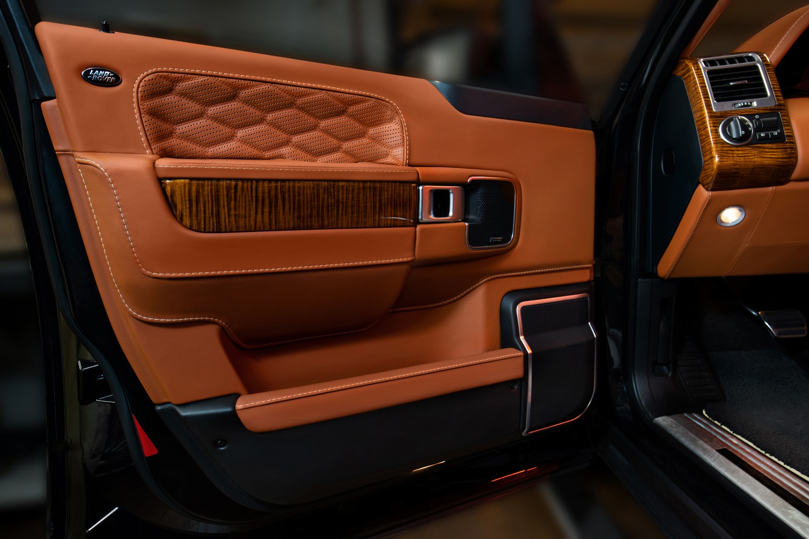 2020 - RANGE ROVER AUTOBIOGRAPHY BY VILNER, foto 7