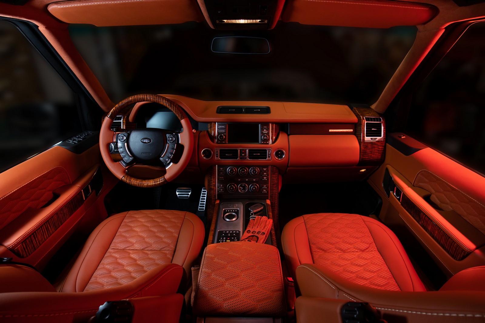 2020 - RANGE ROVER AUTOBIOGRAPHY BY VILNER, foto 14