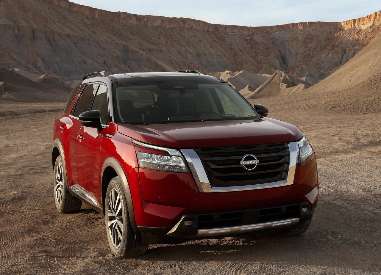 NISSAN PATHFINDER, foto 2