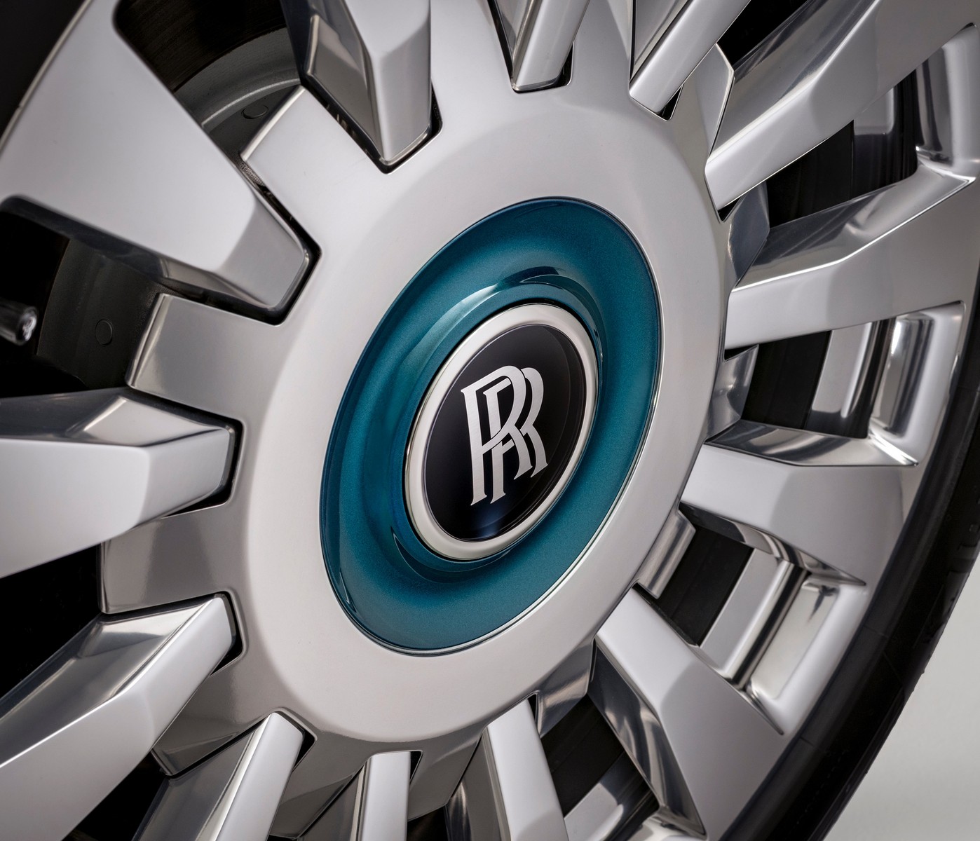 2021 - ROLLS-ROYCE PHANTOM 'IRIDESCENT OPULENCE', foto 12