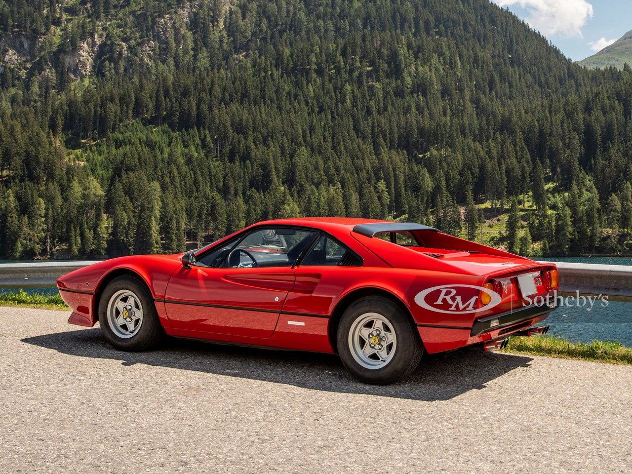 FERRARI F308 GTB ‘VETRORESINA', foto 2