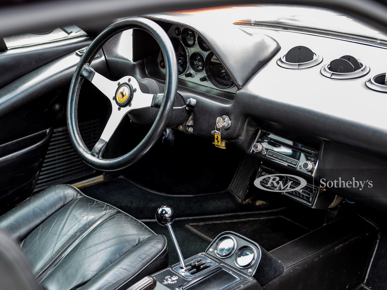 FERRARI F308 GTB ‘VETRORESINA', foto 4