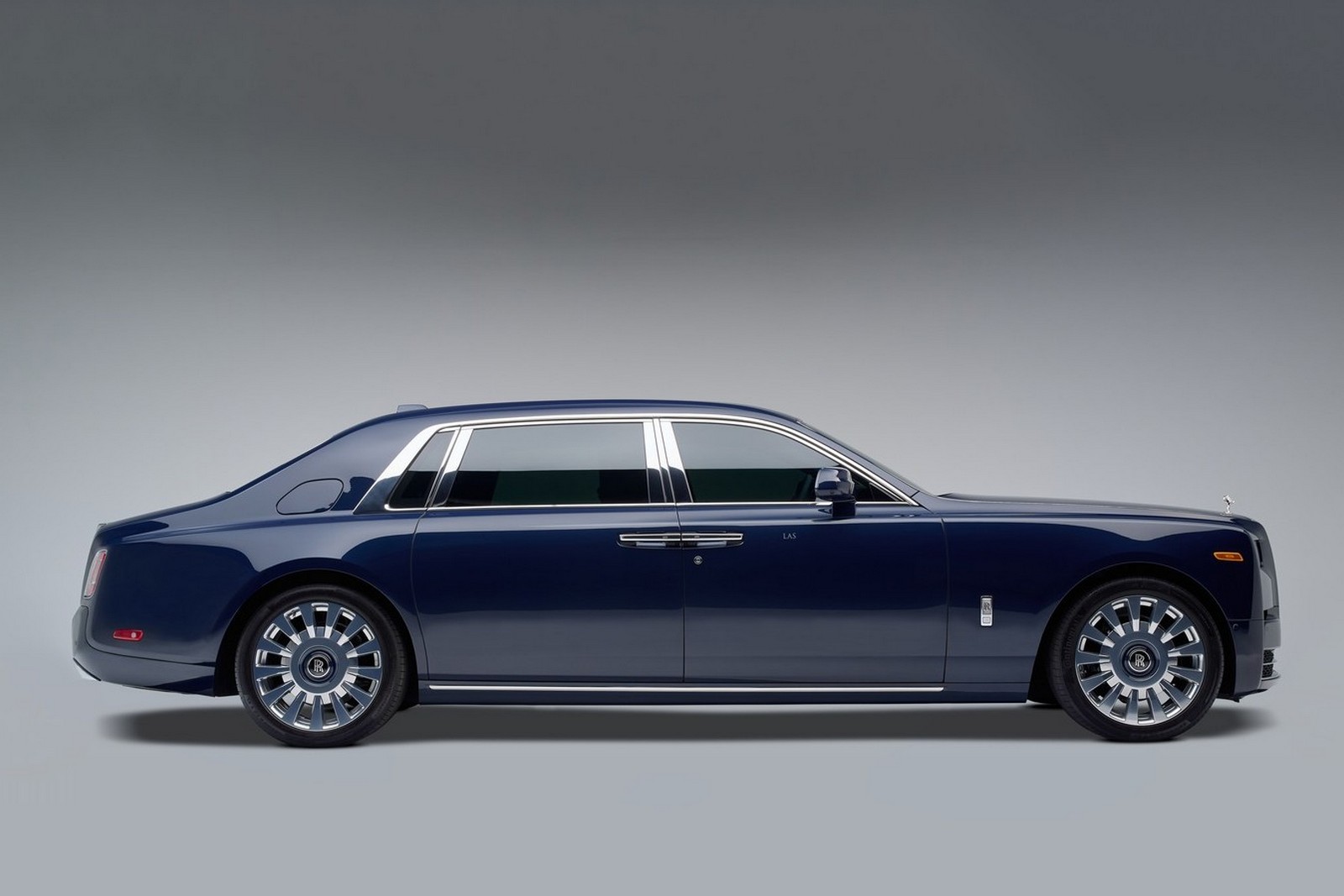 2021 - ROLLS-ROYCE PHANTOM KOA, foto 2