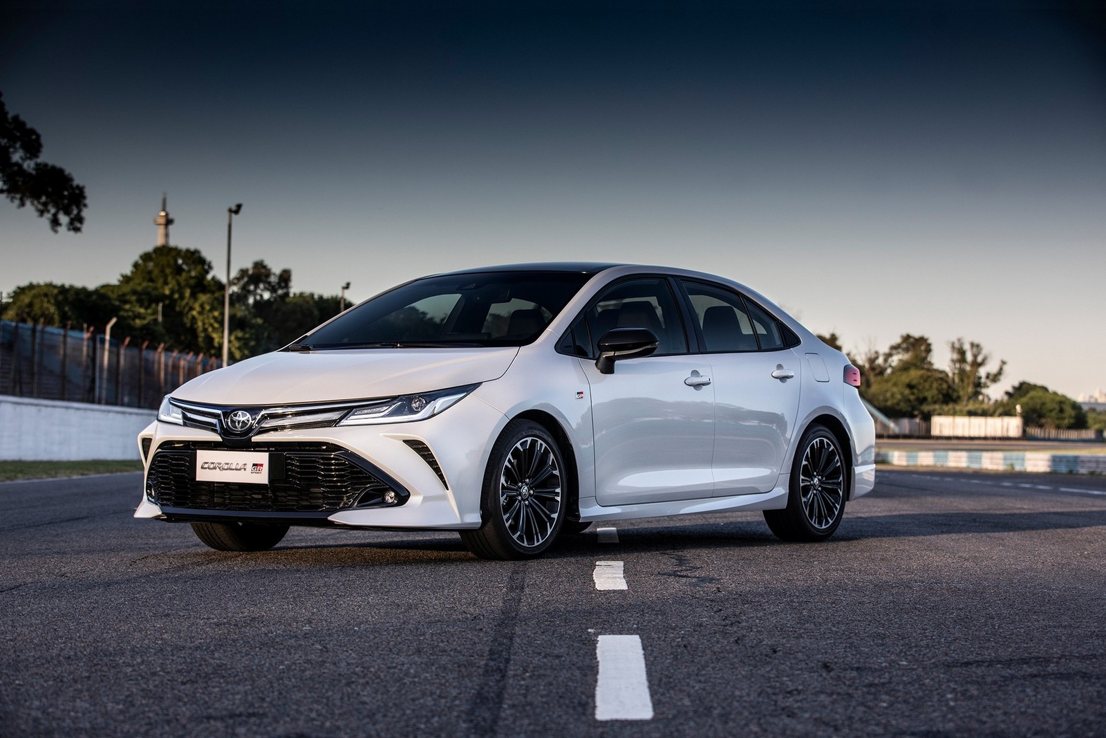 2021 - TOYOTA COROLLA GR-S, foto 1