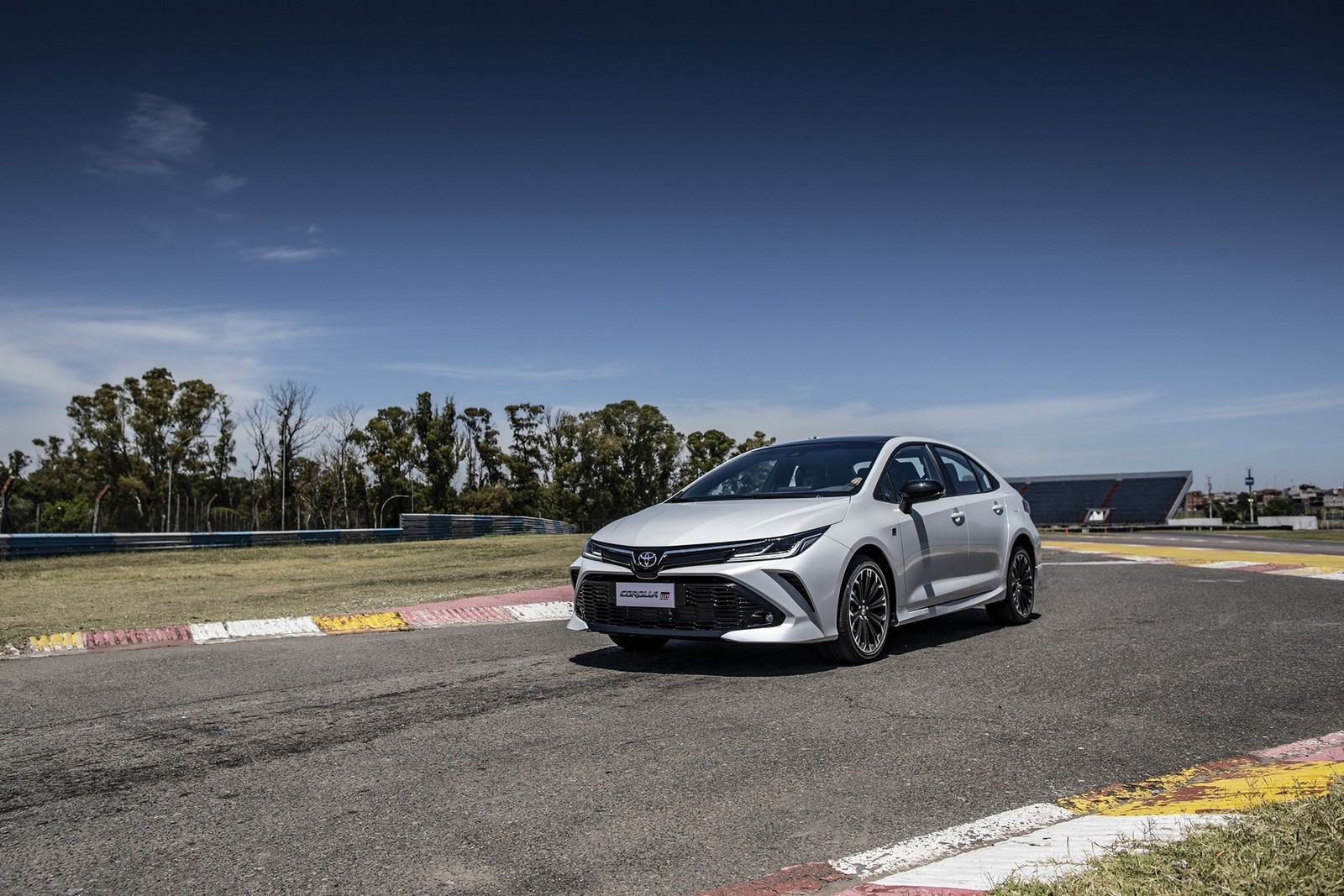 2021 - TOYOTA COROLLA GR-S, foto 4