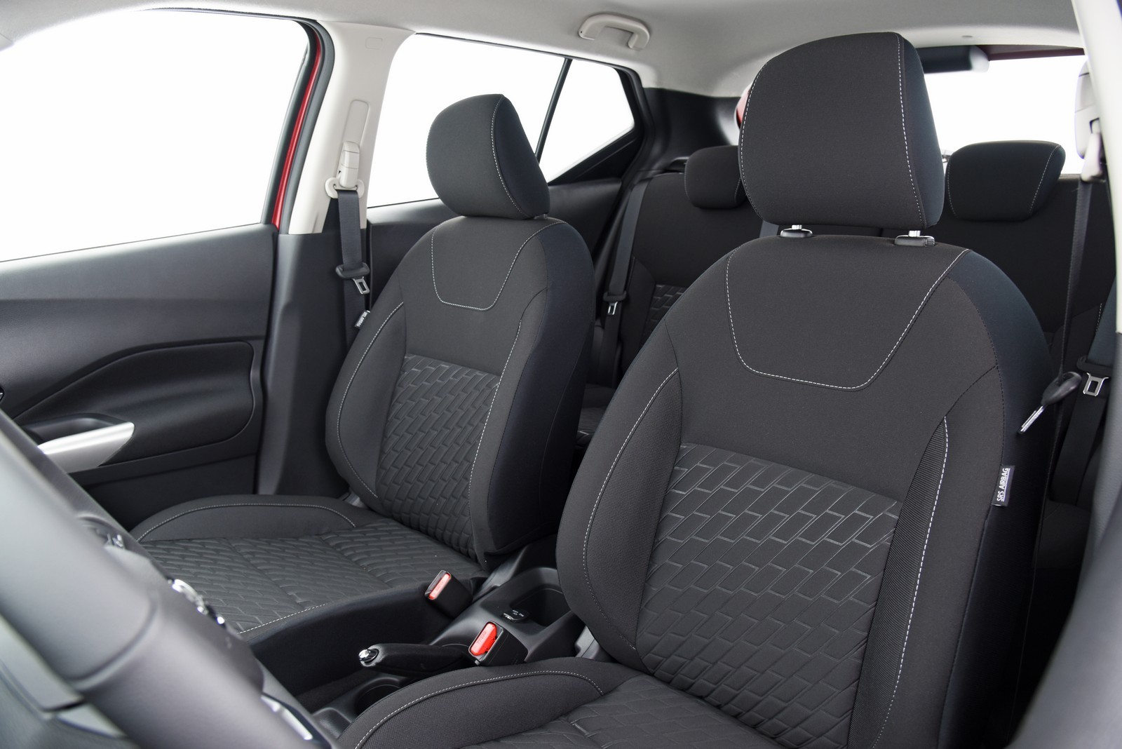 NISSAN KICKS, foto 113