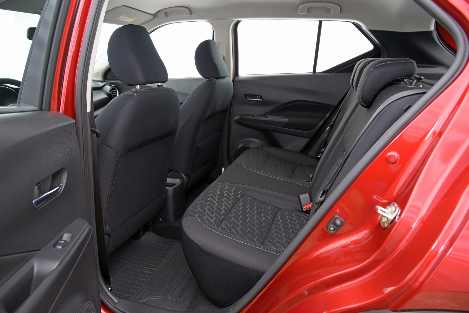NISSAN KICKS, foto 115