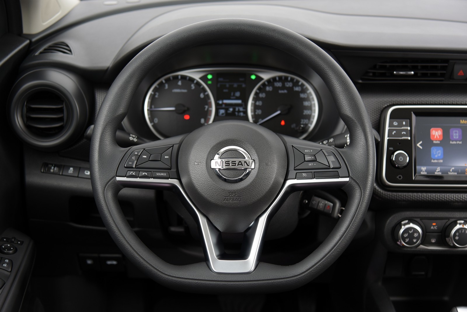 NISSAN KICKS, foto 130