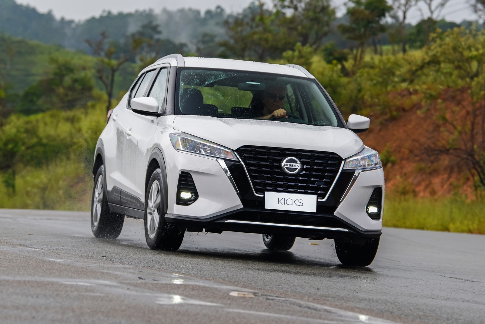 NISSAN KICKS, foto 145