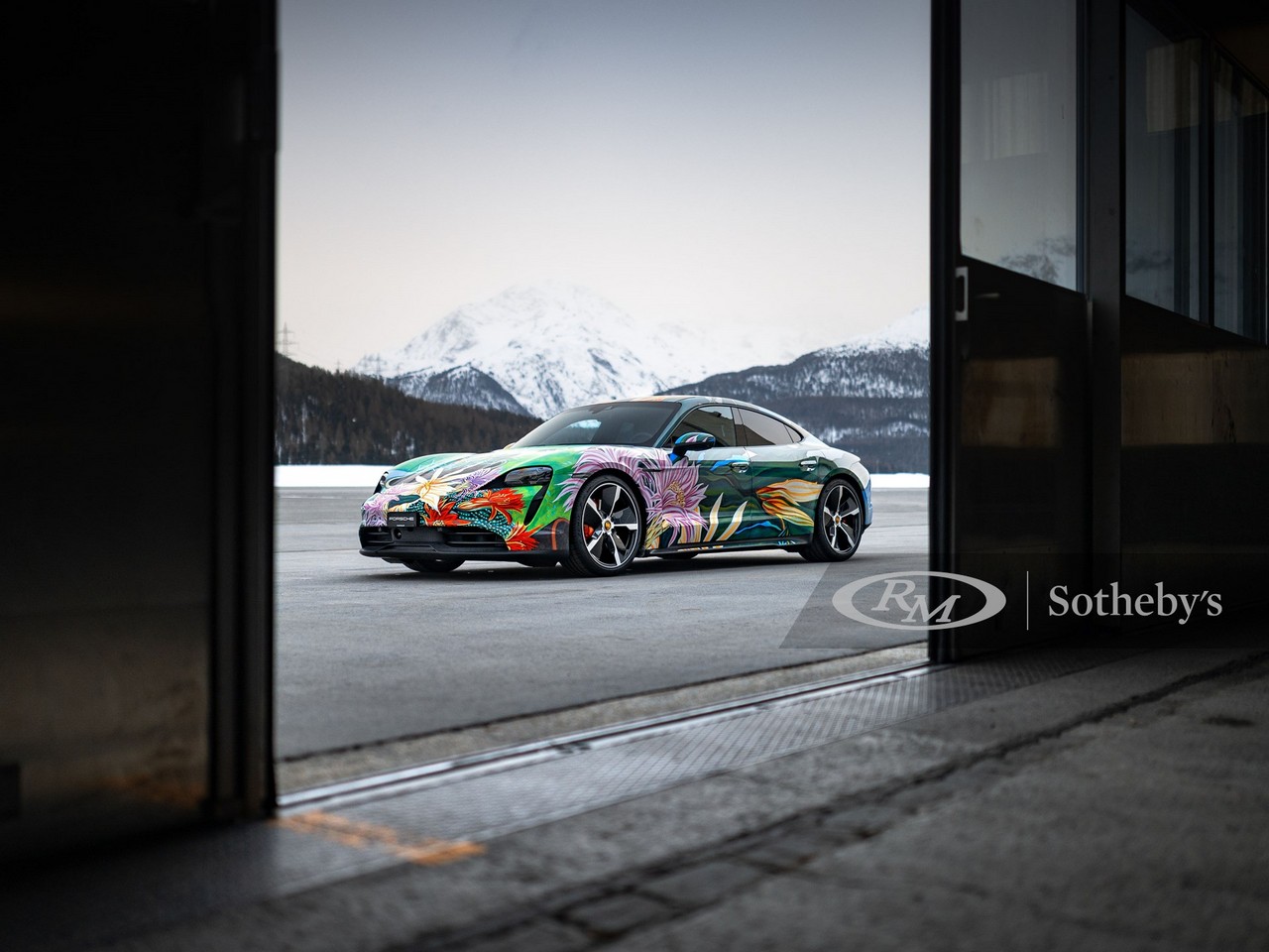 2021 - PORSCHE TAYCAN ART CAR BY RICHARD PHILLIPS, foto 39