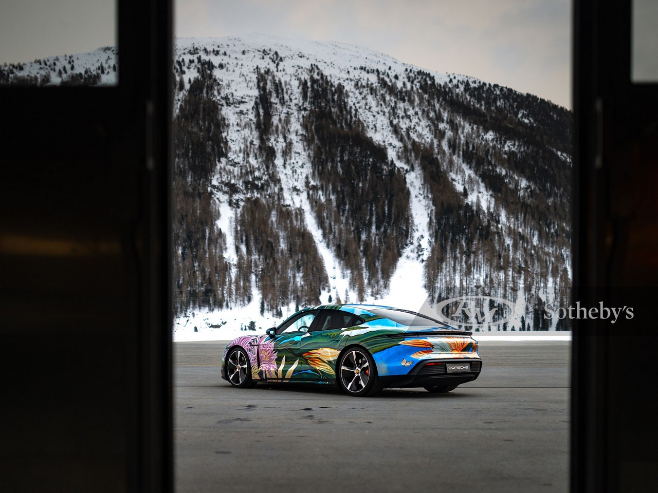 2021 - PORSCHE TAYCAN ART CAR BY RICHARD PHILLIPS, foto 41