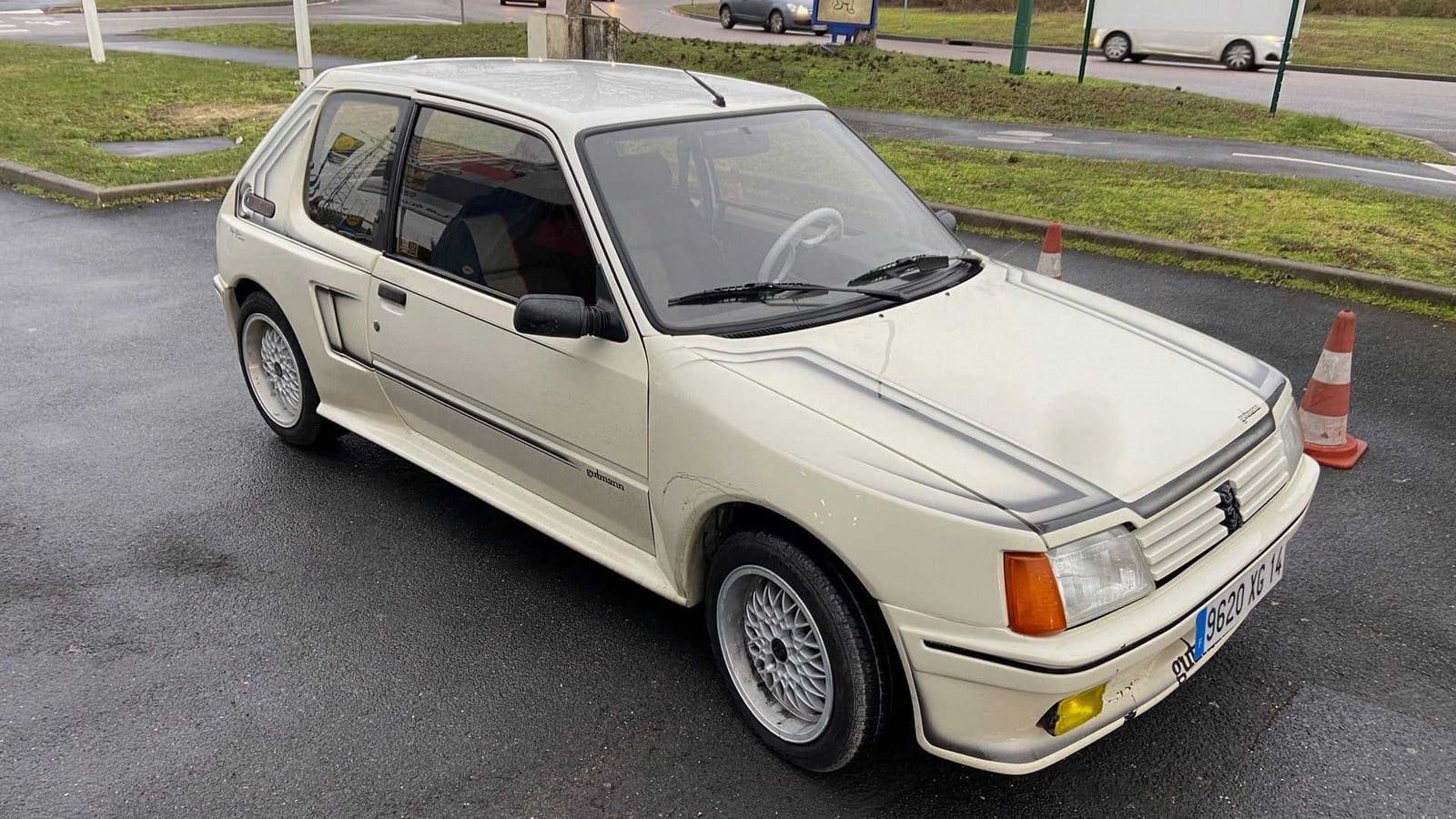 1987 - PEUGEOT 205 GTI BY GUTMANN, foto 1