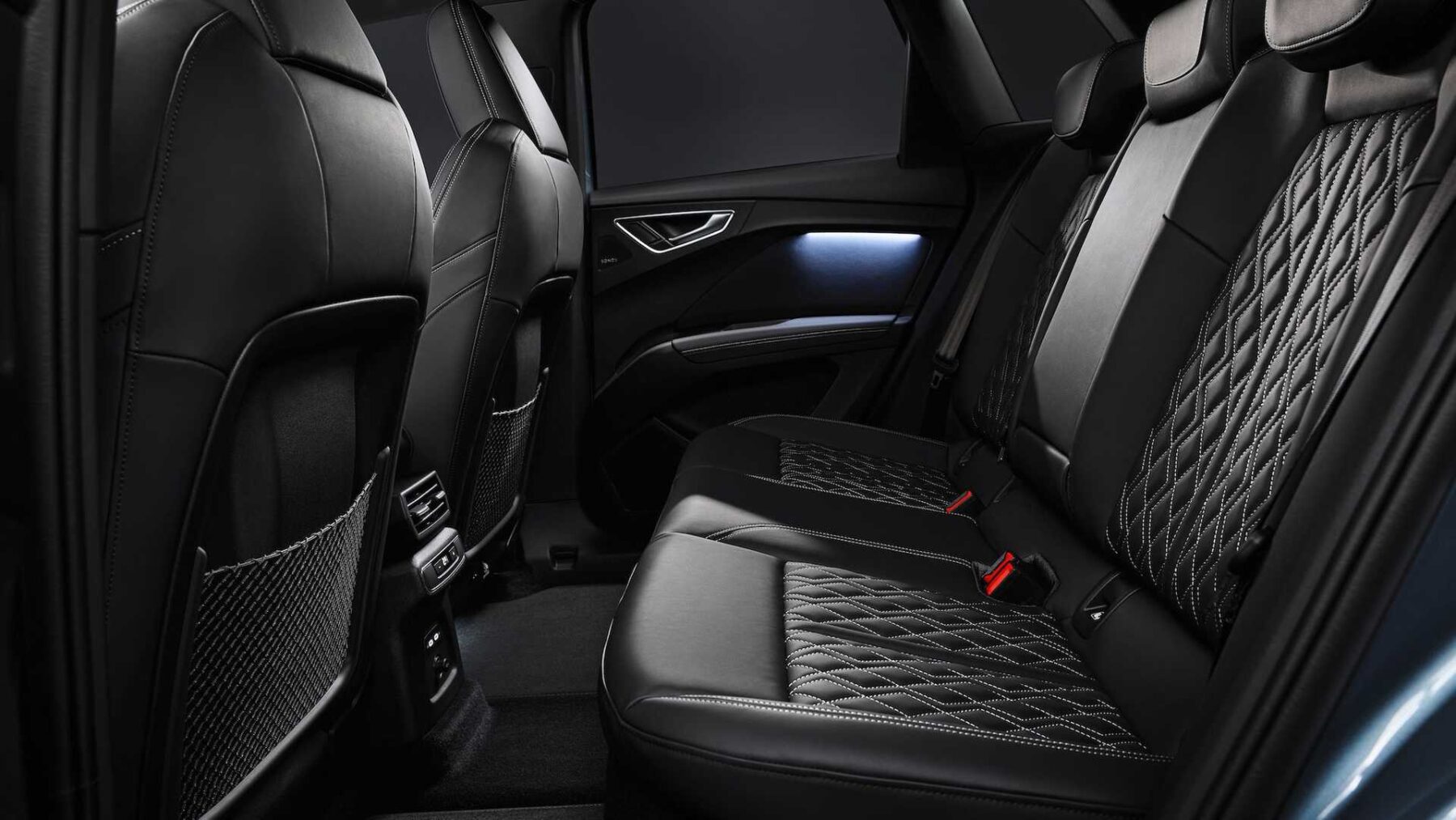 2021 - AUDI Q4 E-TRON PROTOTYPE, foto 41