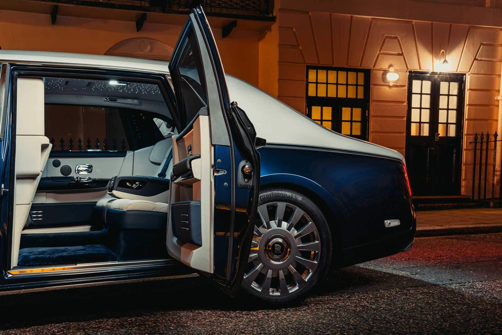 2021 - ROLLS-ROYCE PHANTOM PRIVACY SUITE, foto 5