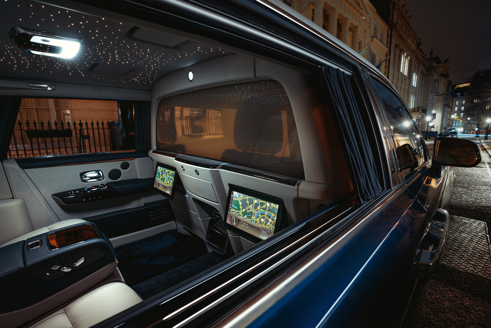 2021 - ROLLS-ROYCE PHANTOM PRIVACY SUITE, foto 7