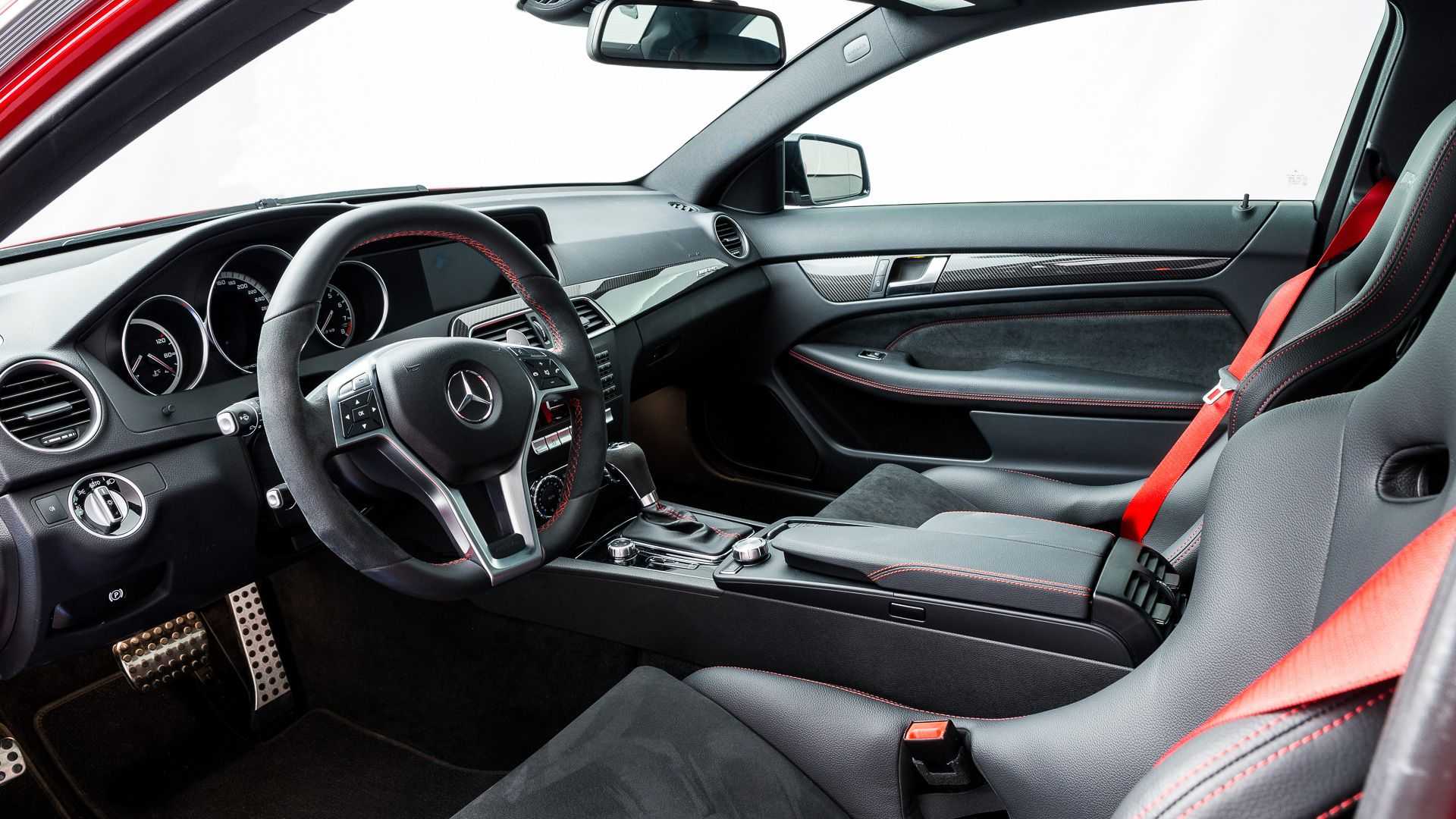 2012 - MERCEDES-BENZ C 63 AMG COUPE BLACK SERIES 2-SEAT, foto 18
