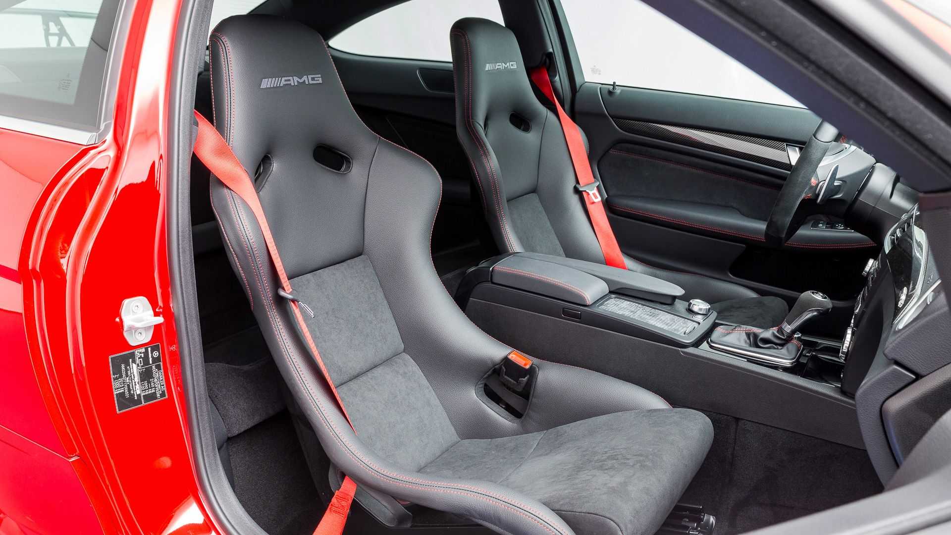 2012 - MERCEDES-BENZ C 63 AMG COUPE BLACK SERIES 2-SEAT, foto 21
