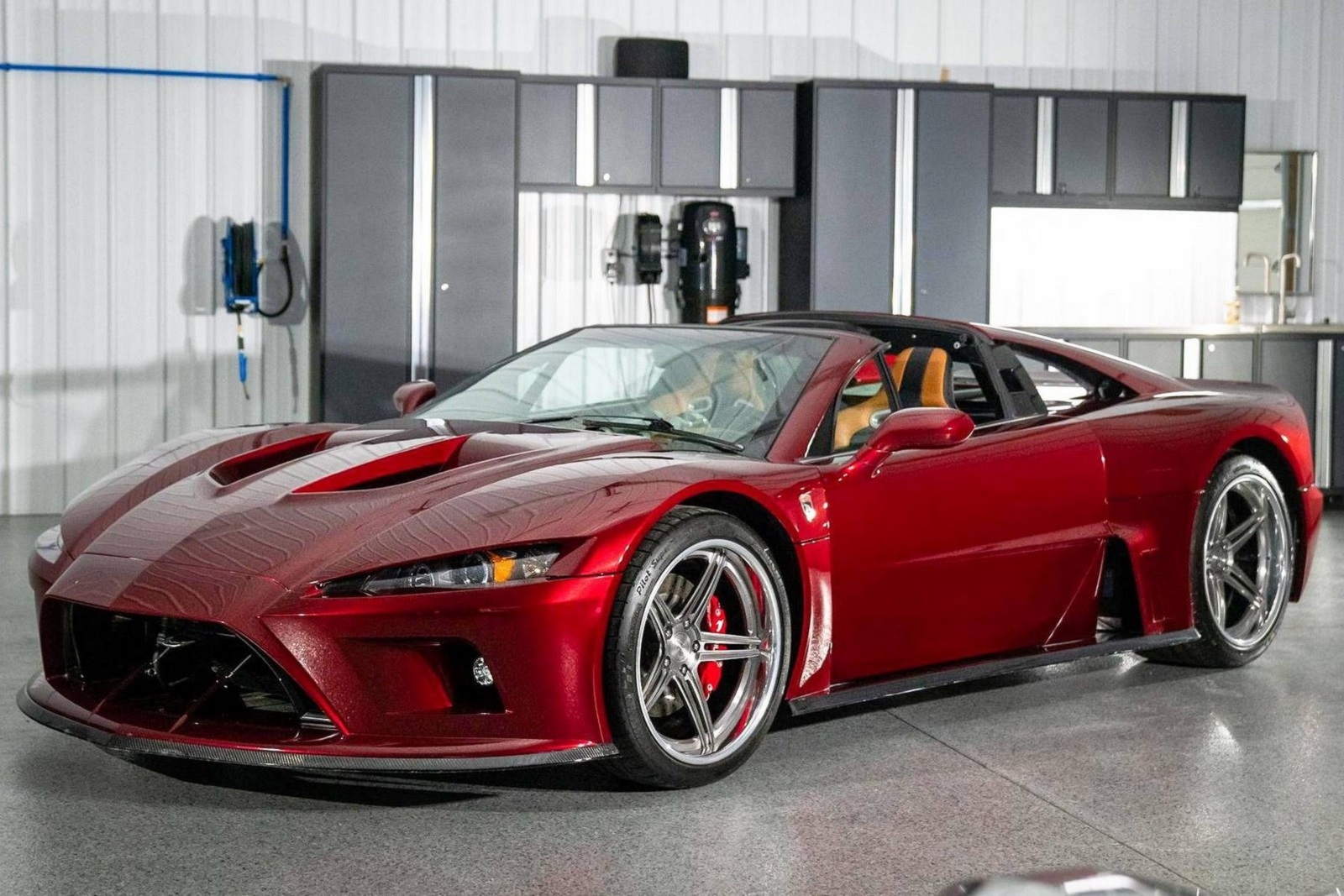 FALCON F7, foto 1