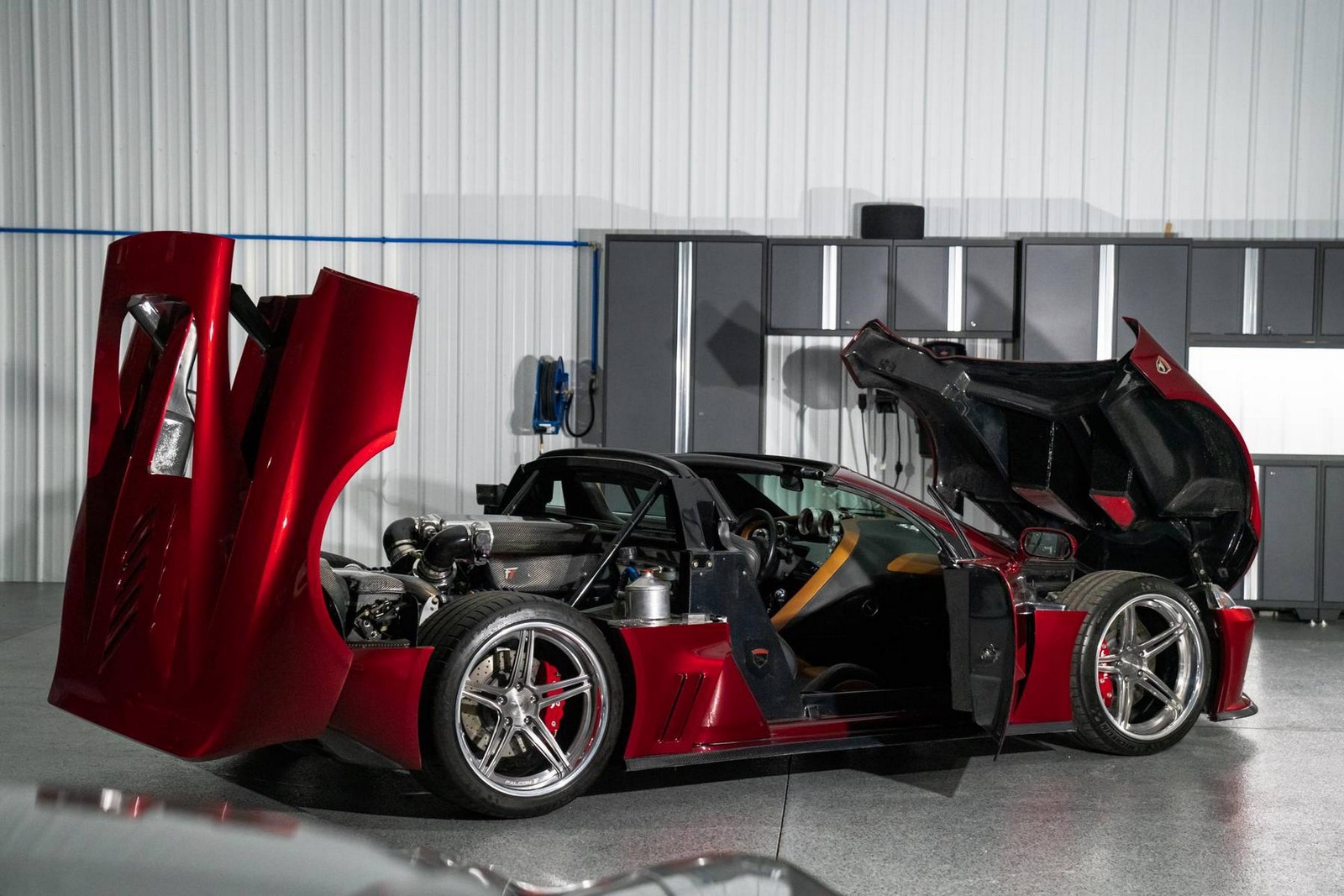 FALCON F7, foto 33