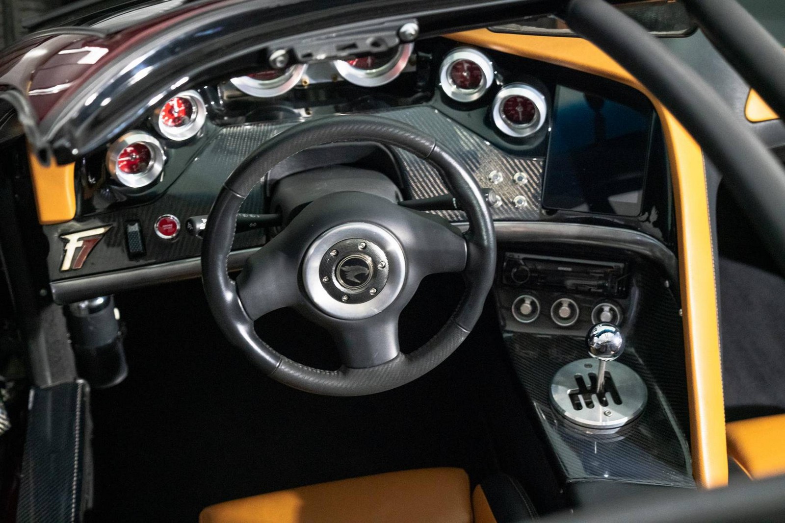 FALCON F7, foto 64