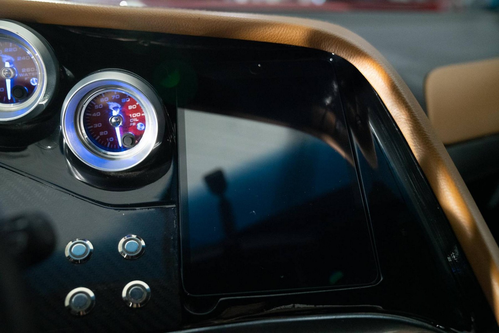 FALCON F7, foto 70