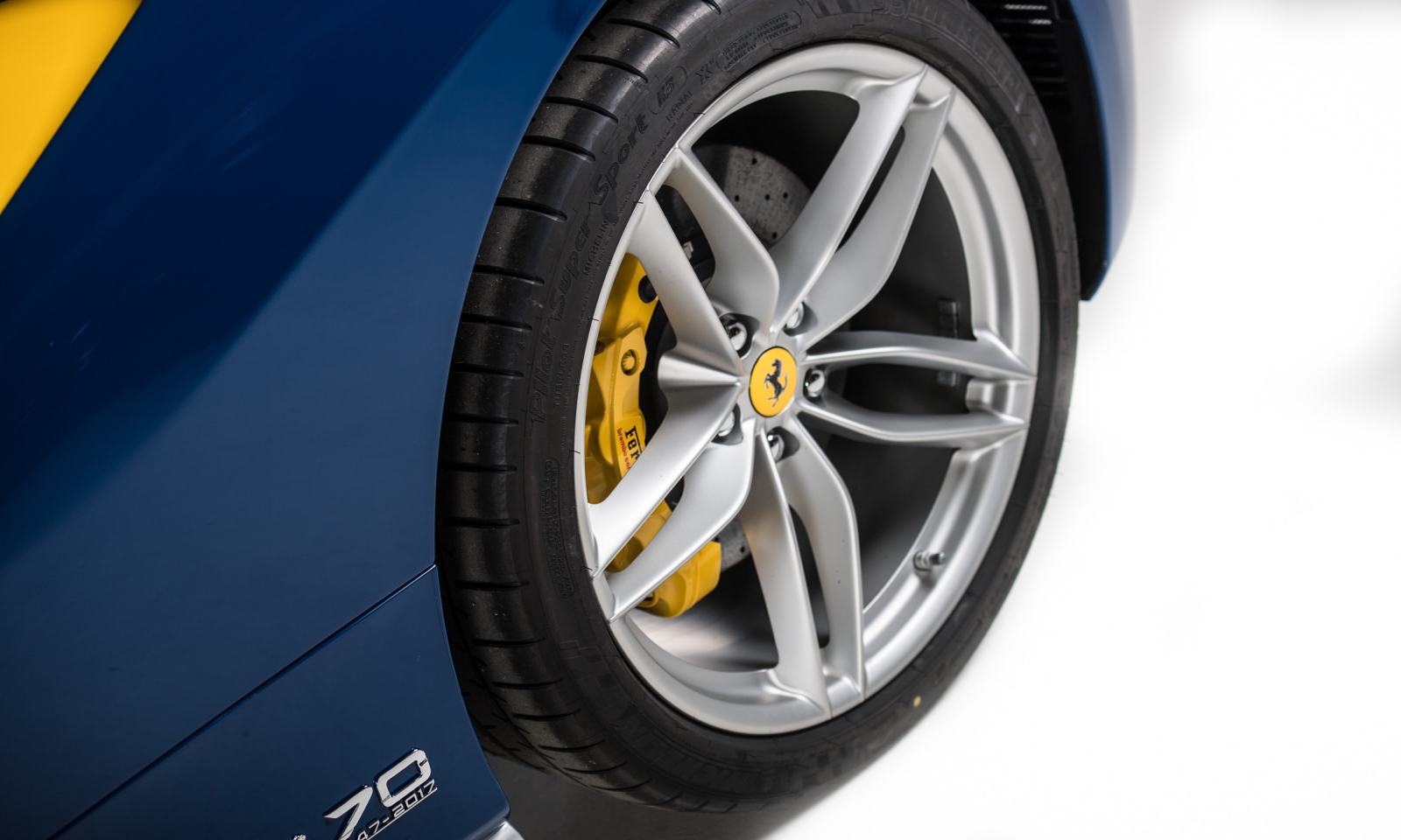 FERRARI F488 70TH ANNIVERSARY ‘PENSKE-SUNOCO’, foto 15